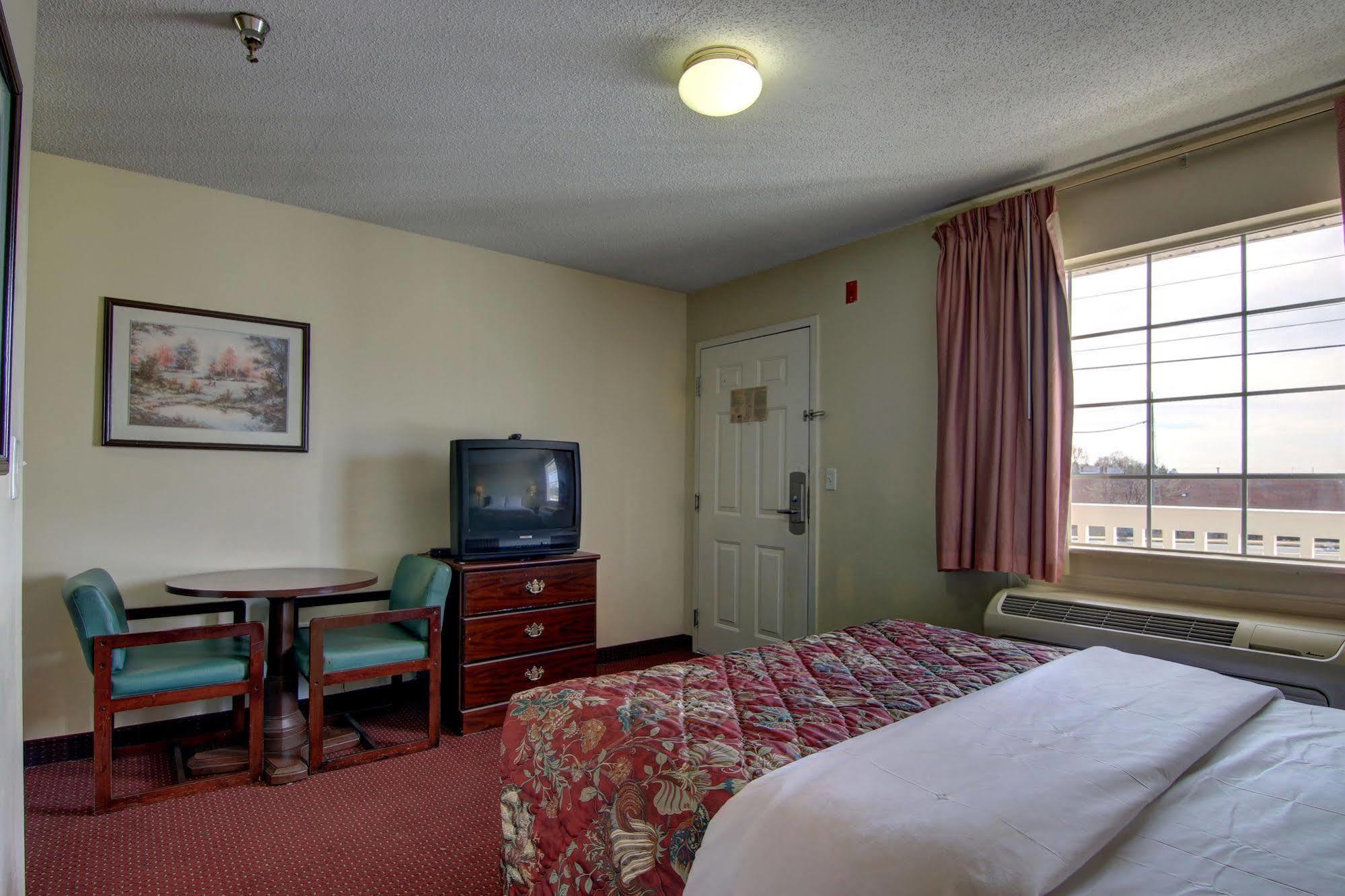 Intown Suites Extended Stay Atlanta Ga - Suwanee Extérieur photo