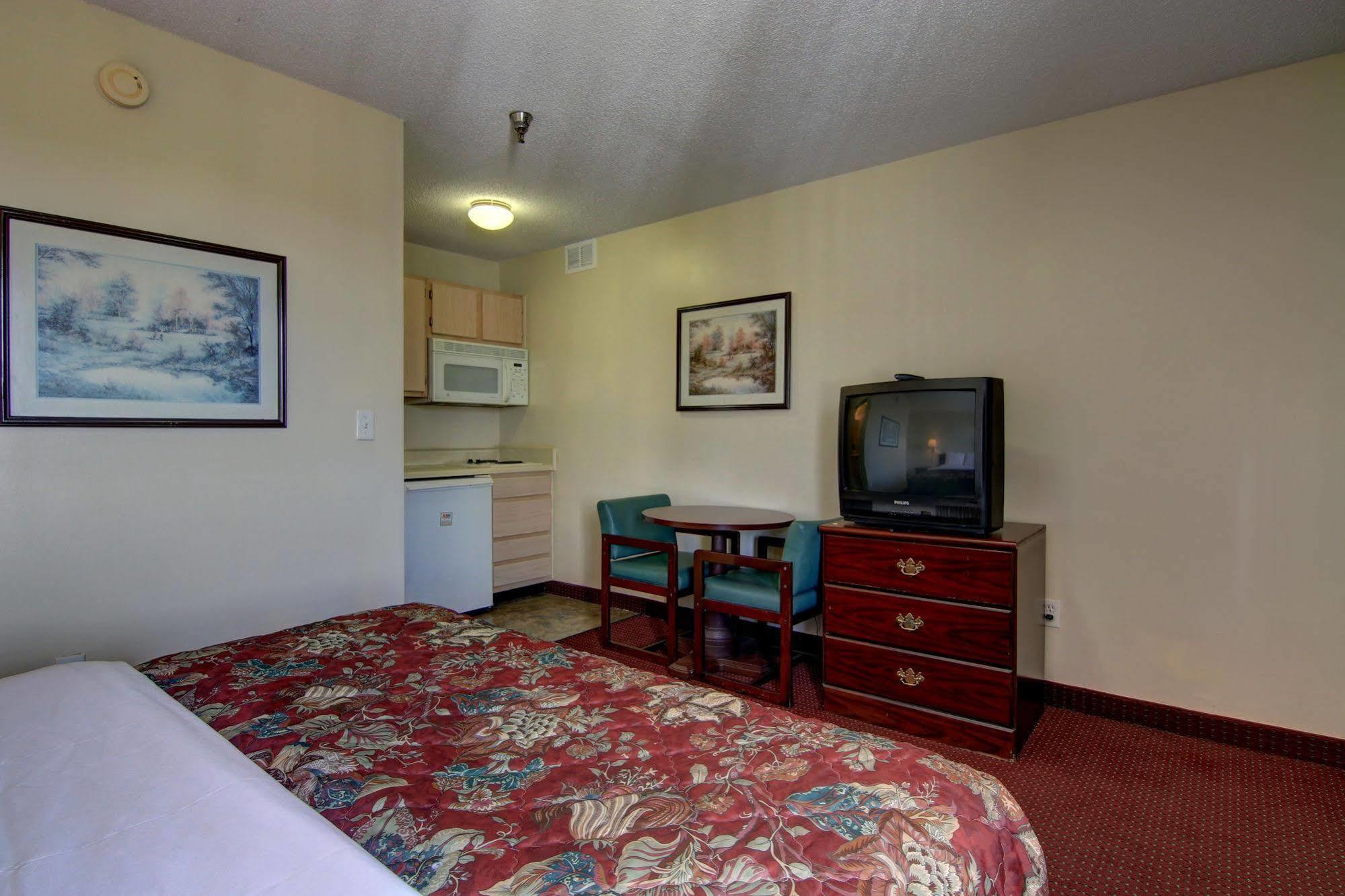 Intown Suites Extended Stay Atlanta Ga - Suwanee Extérieur photo